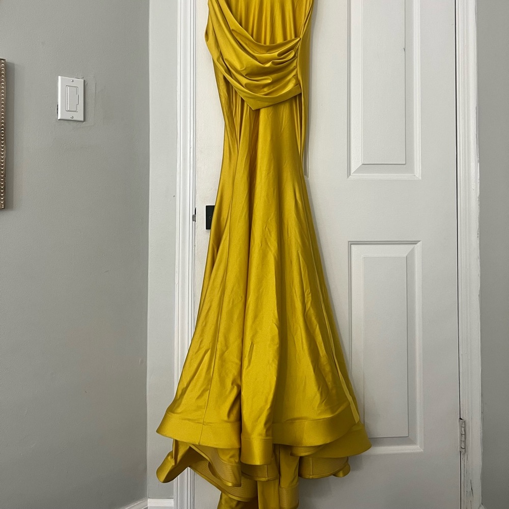 🔥🔥🔥BEAUTIFUL Jessica Angel Dress (like a New ) - Picture 2 of 5